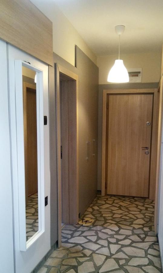 Dima Apartment ヴェリコ・タルノヴォ エクステリア 写真